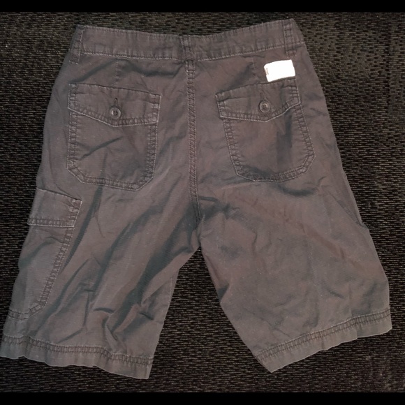 2 pairs of Boys Vans Shorts - Picture 4 of 5